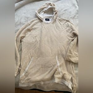 Trendy and stylish BDG tan lightweight hoodie.
